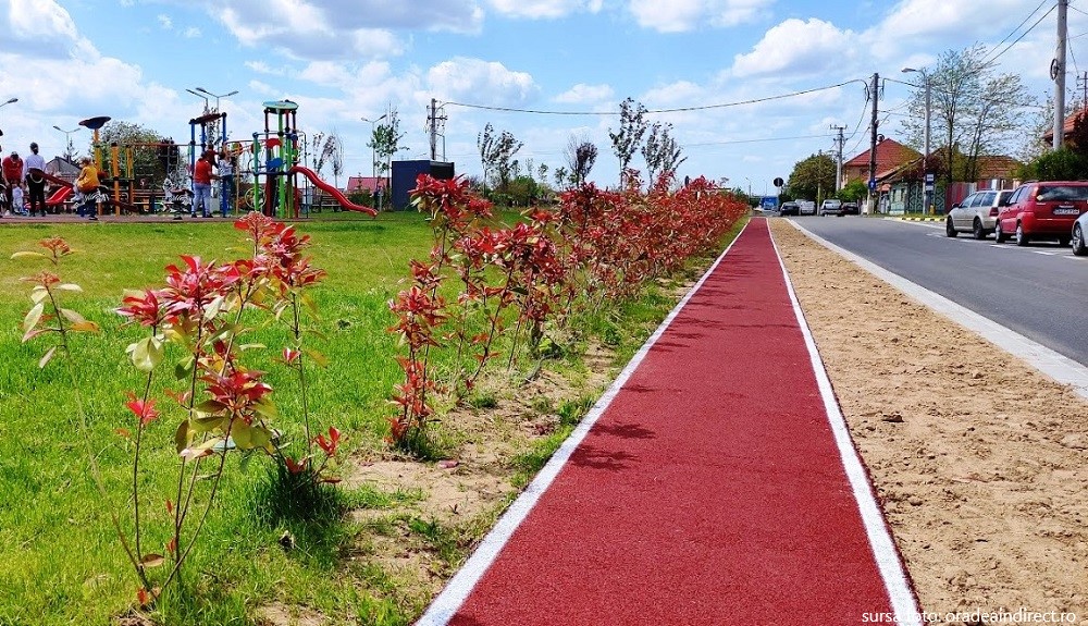 Se poate alerga pe pista din jurul Coridorului verde Barcăului. Lucrările au fost finalizate