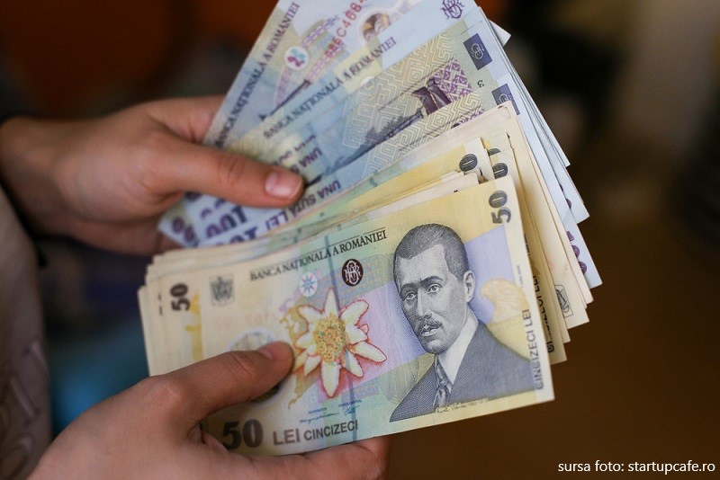Salariul de bază minim brut pe ţară este insuficient pentru traiul zilnic al unei familii, transmite Avocatul Poporului