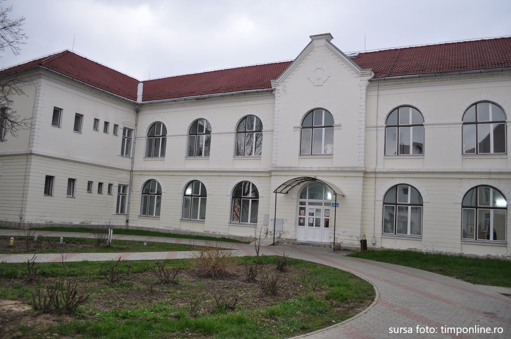 După reabilitare, complexul de pe strada Alba Iulia al spitalului din Bistrița a fost redeschis