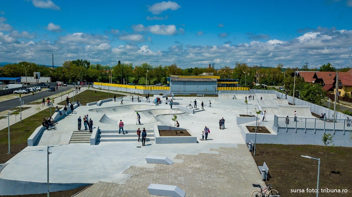 În skate park-ul Obor, se montează prima instalație din țară cu spumă de protecție anunță Primăria Sibiu