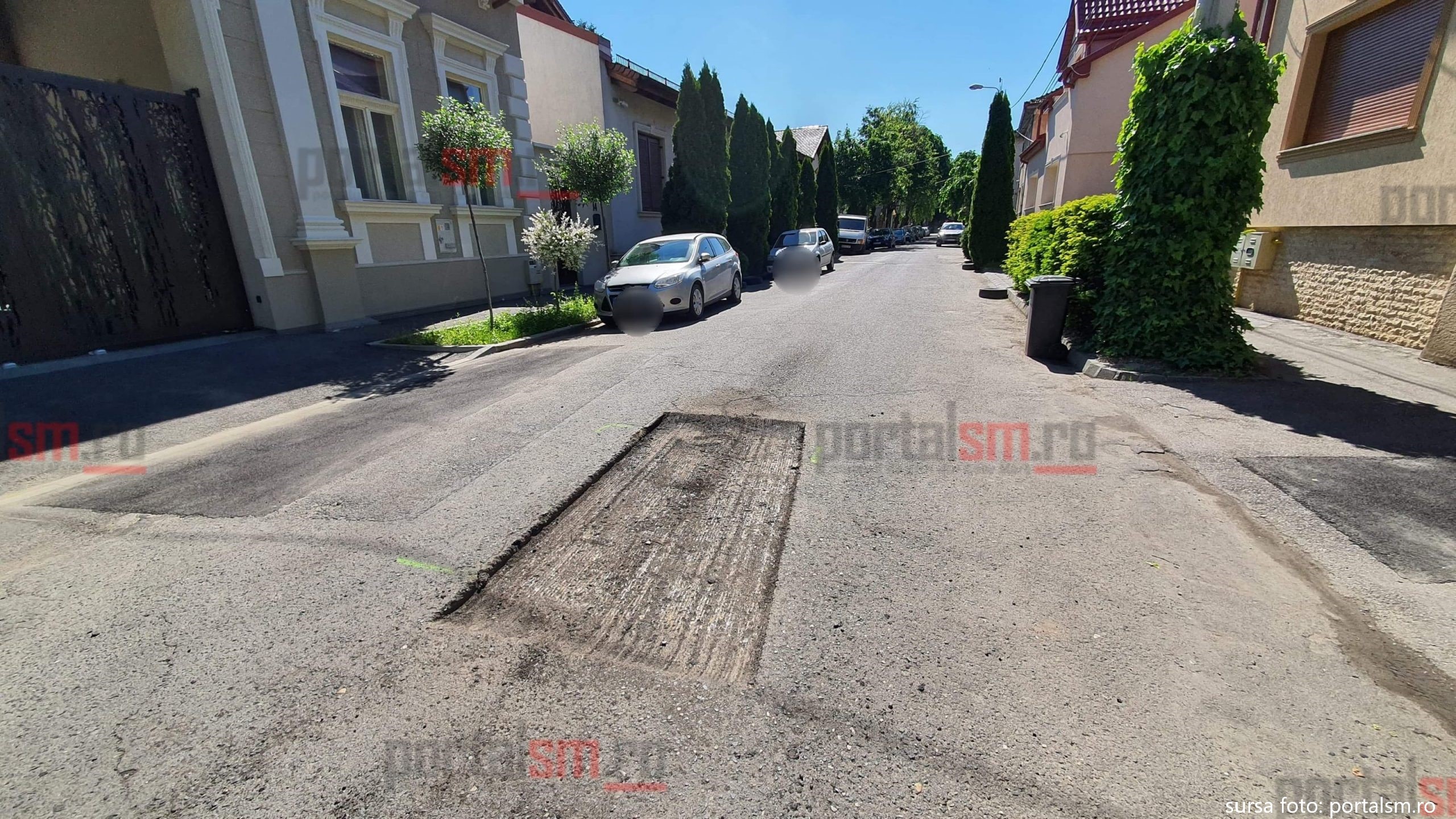 Drumuri reparate doar pe jumătate, la Satu Mare! Au decopertat pe lângă mașinile parcate