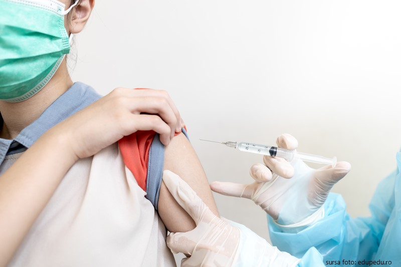 Elevii de peste 16 ani se pot vaccina anti-COVID pe 31 mai si 1 iunie într-o campanie destinată lor