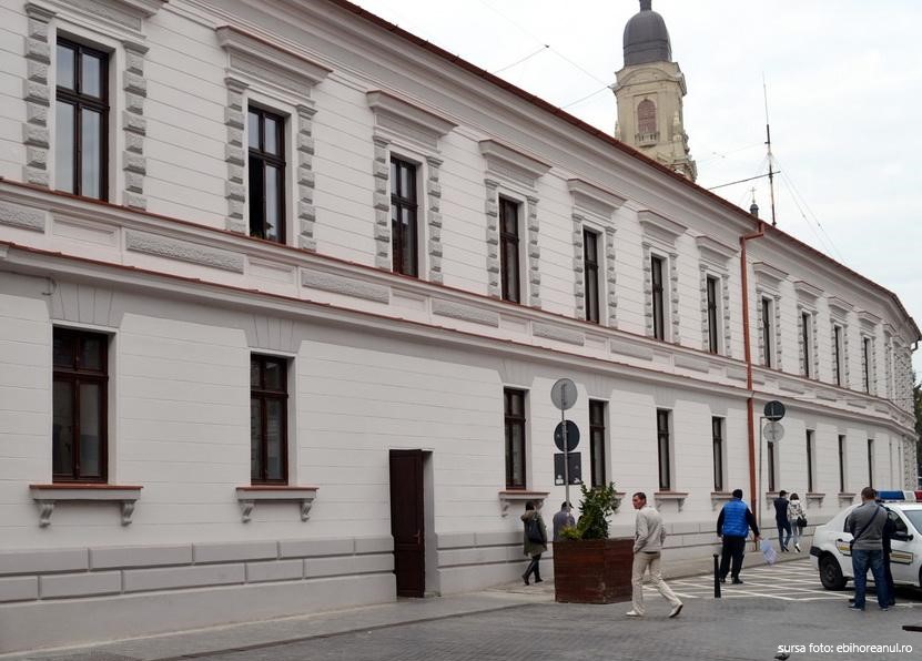 Sediul Serviciului Public Comunitar Local de Evidenţă a Persoanelor se va muta provizoriu